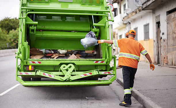 Best Carpet Removal and Disposal  in Elmwood, IL